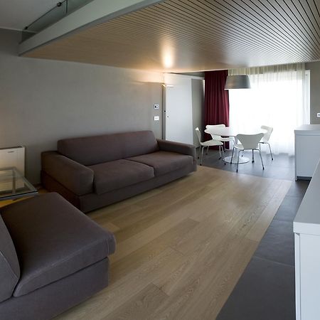 Casa Nelle Vigne Apartment Castiglione Tinella ภายนอก รูปภาพ