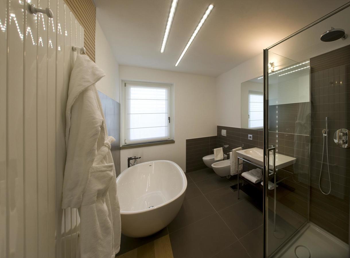 Casa Nelle Vigne Apartment Castiglione Tinella ภายนอก รูปภาพ